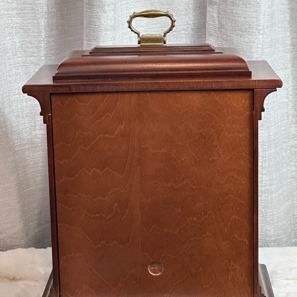 Howard Miller Thomas Tompion Mantel Clock – Model 612-436 - Picture 9 of 10